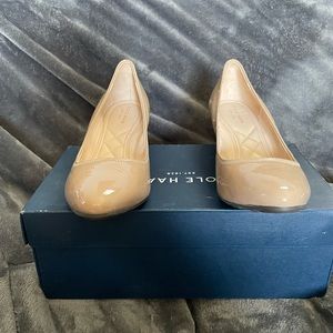 Cole Haan Tali Luxe Wedge in Maple Sugar Patent Leather